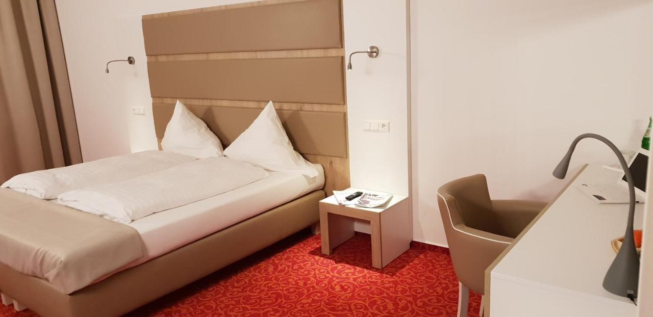Confour Hotel 3*